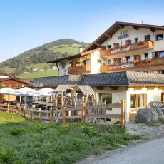 Außenansicht Hotel Schneeberger